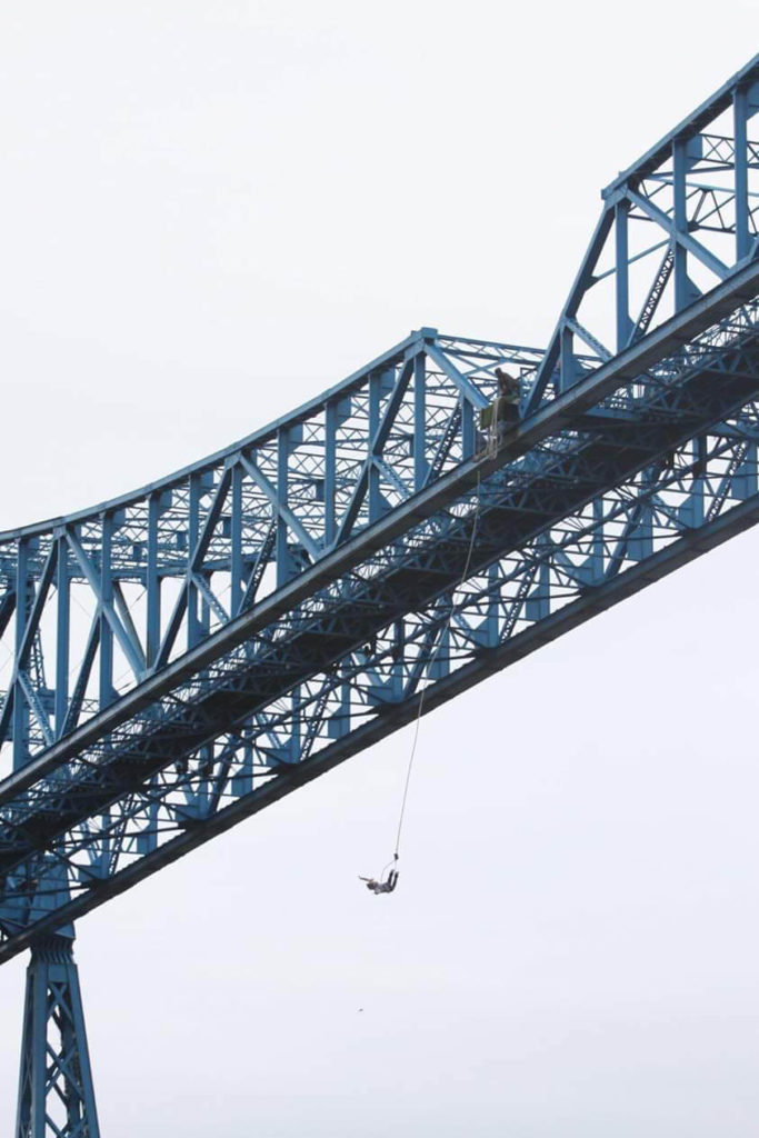 AMY BUNGEE’S FOR SCARD